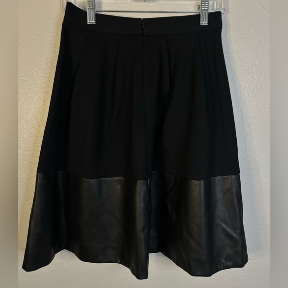 Banana Republic Faux Leather Hem Full Skirt - Picture 4 of 6